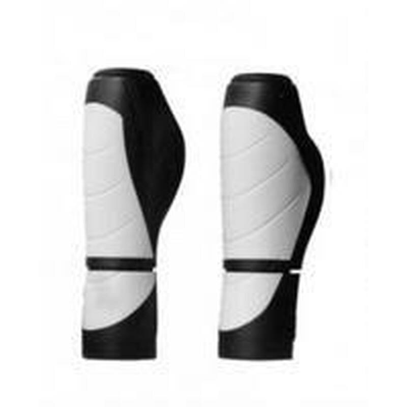 Poignées Simson Ergonomics - 92mm noir et blanc pour vélos      2499€    SIMSON Poignées Simson Ergonomics - 92mm noir et blanc pour vélosVendu exclusivement en ligne   