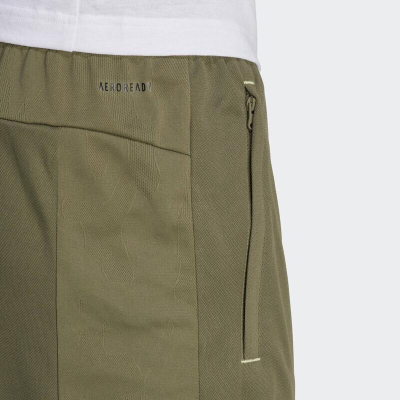 Train Essentials Seasonal Camo Shorts