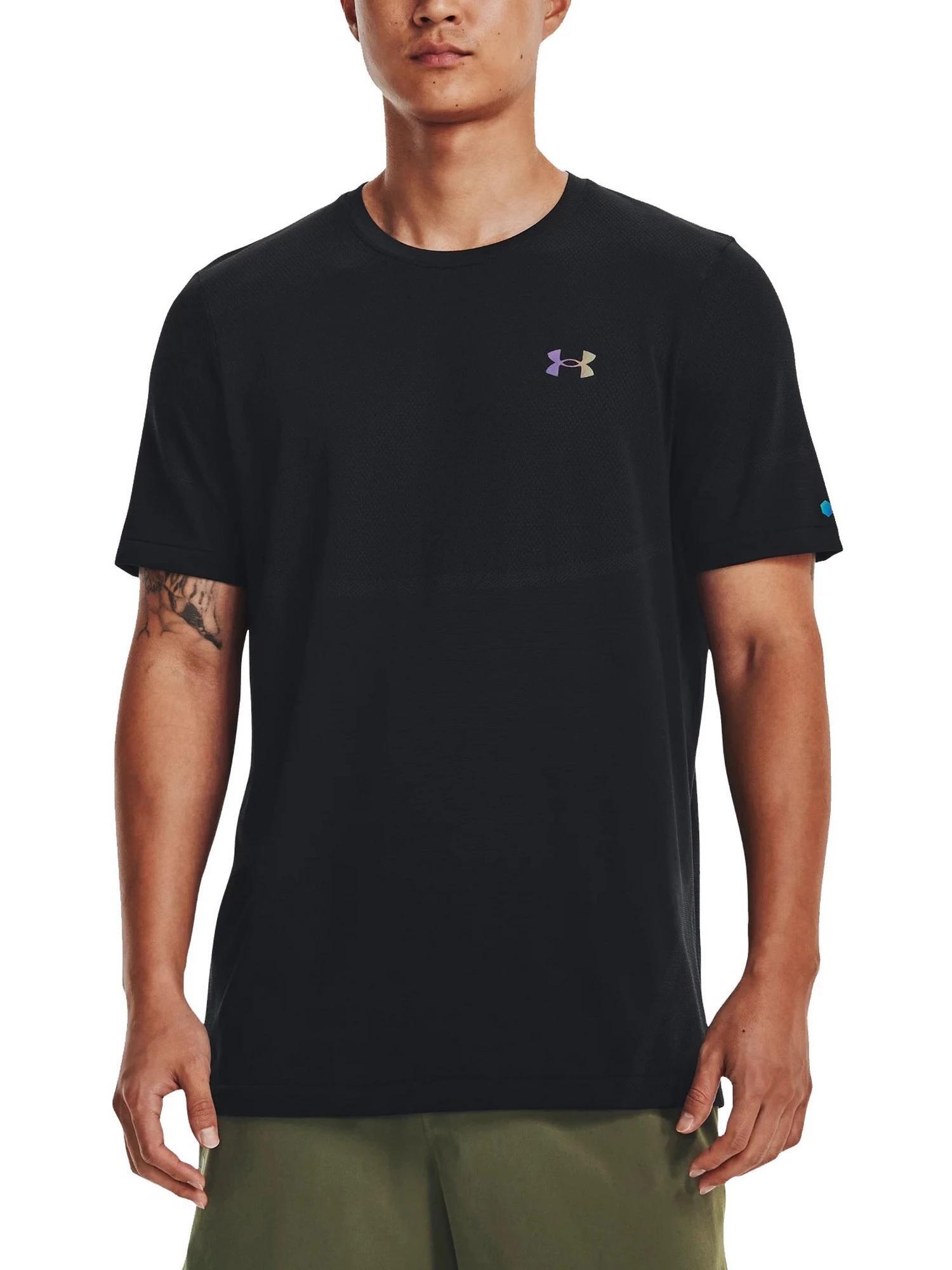 UNDER ARMOUR picture