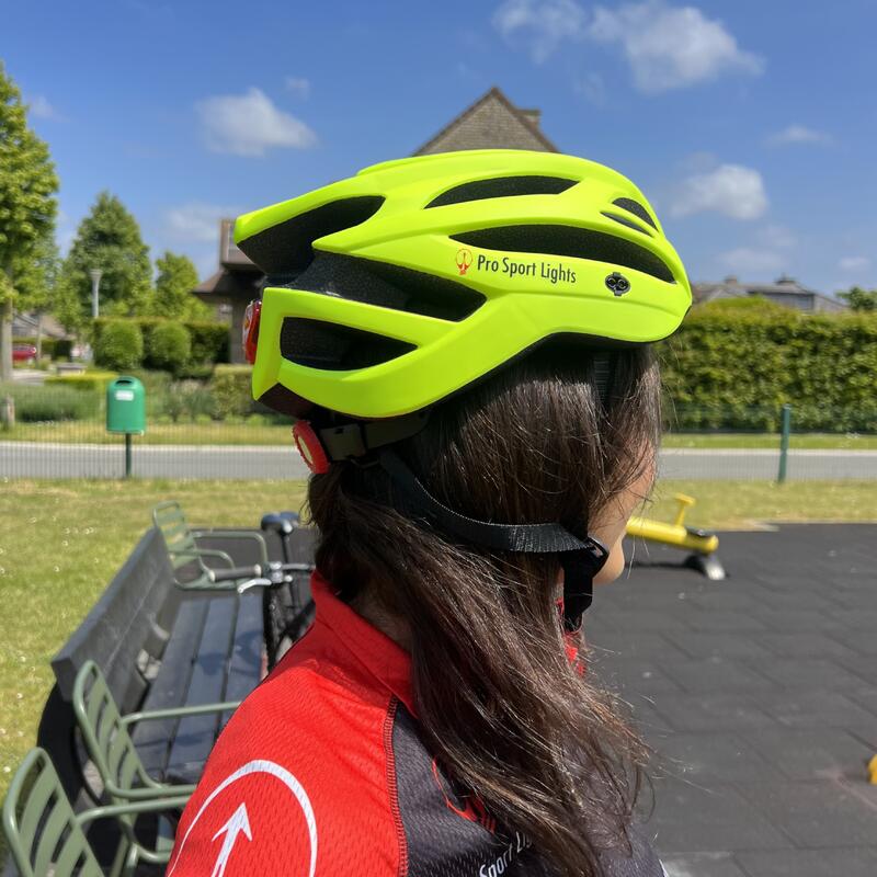 Casque de vélo adulte avec feu arrière - 54/61cm - Jaune flashy