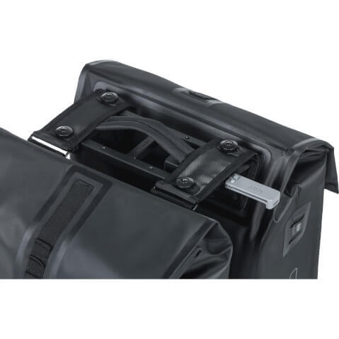 Paire de sacoches de porte-bagages imperméable Basil Urban Dry Mik 50L