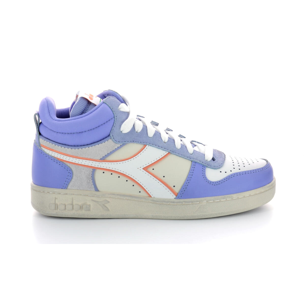 DIADORA picture