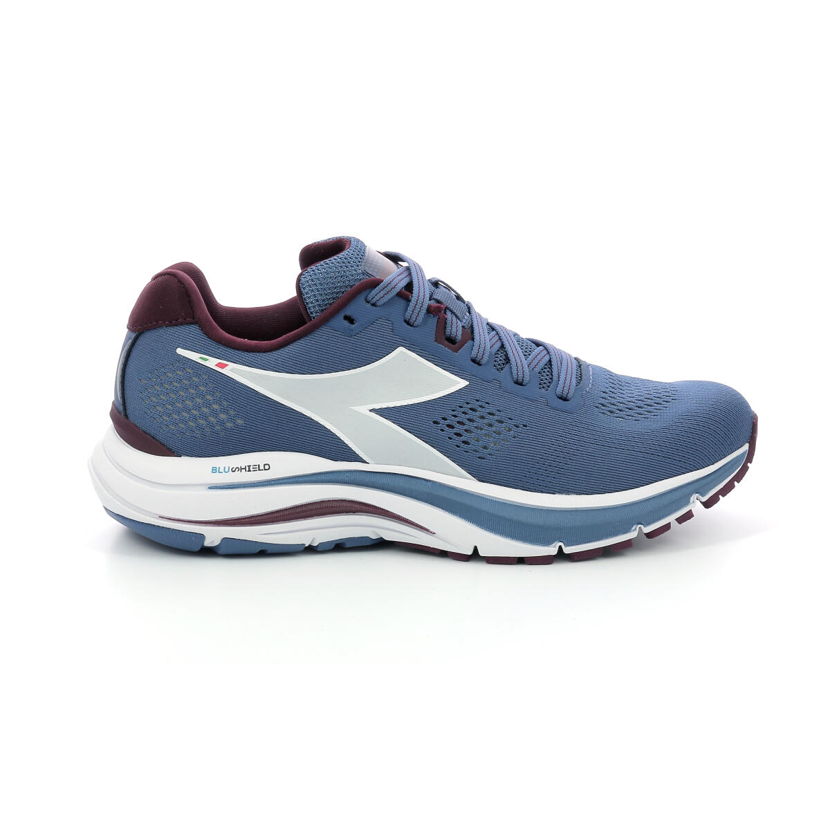 DIADORA picture