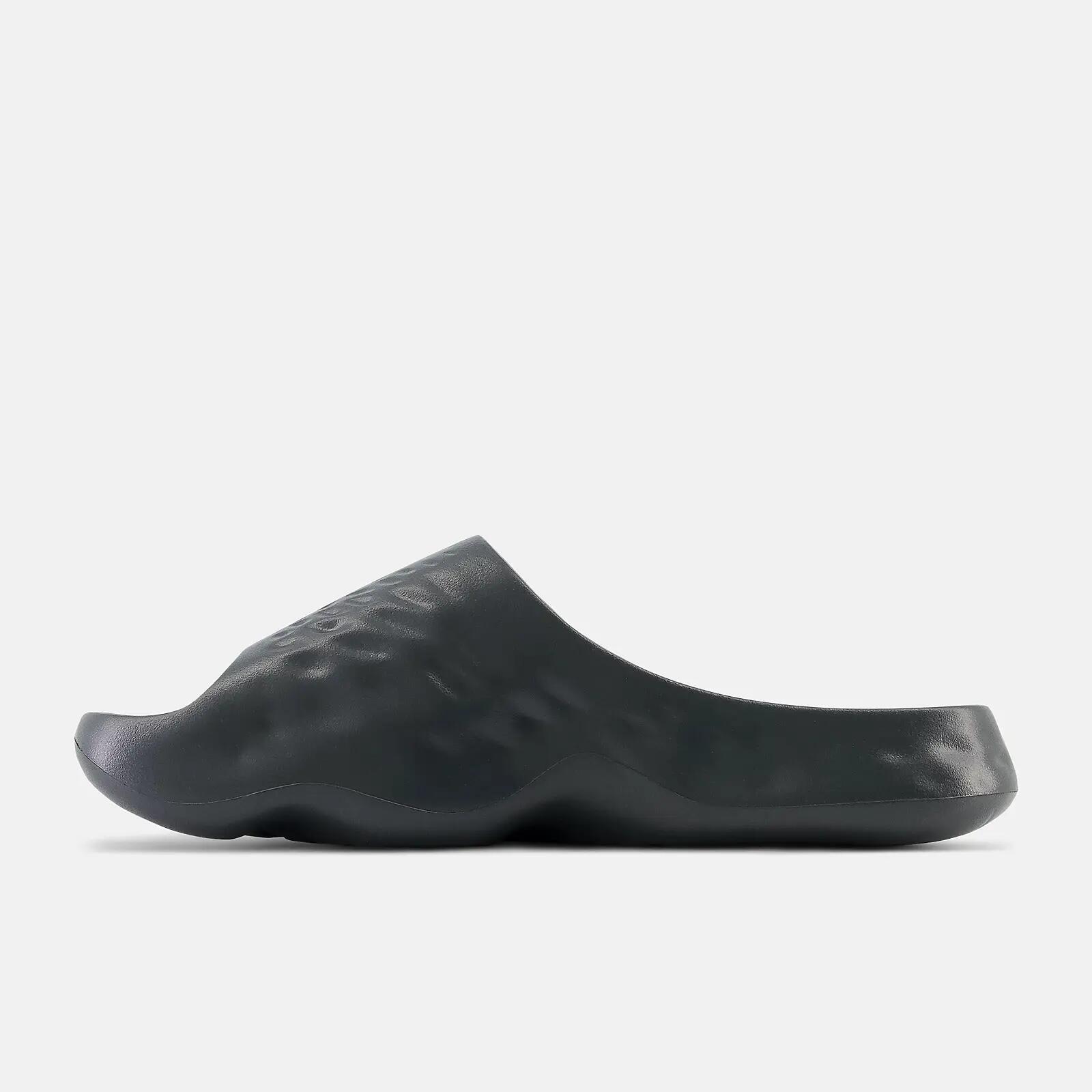 Chinelos homem - NEW BALANCE Fresh Foam MRSHN - Blacktop 3/6