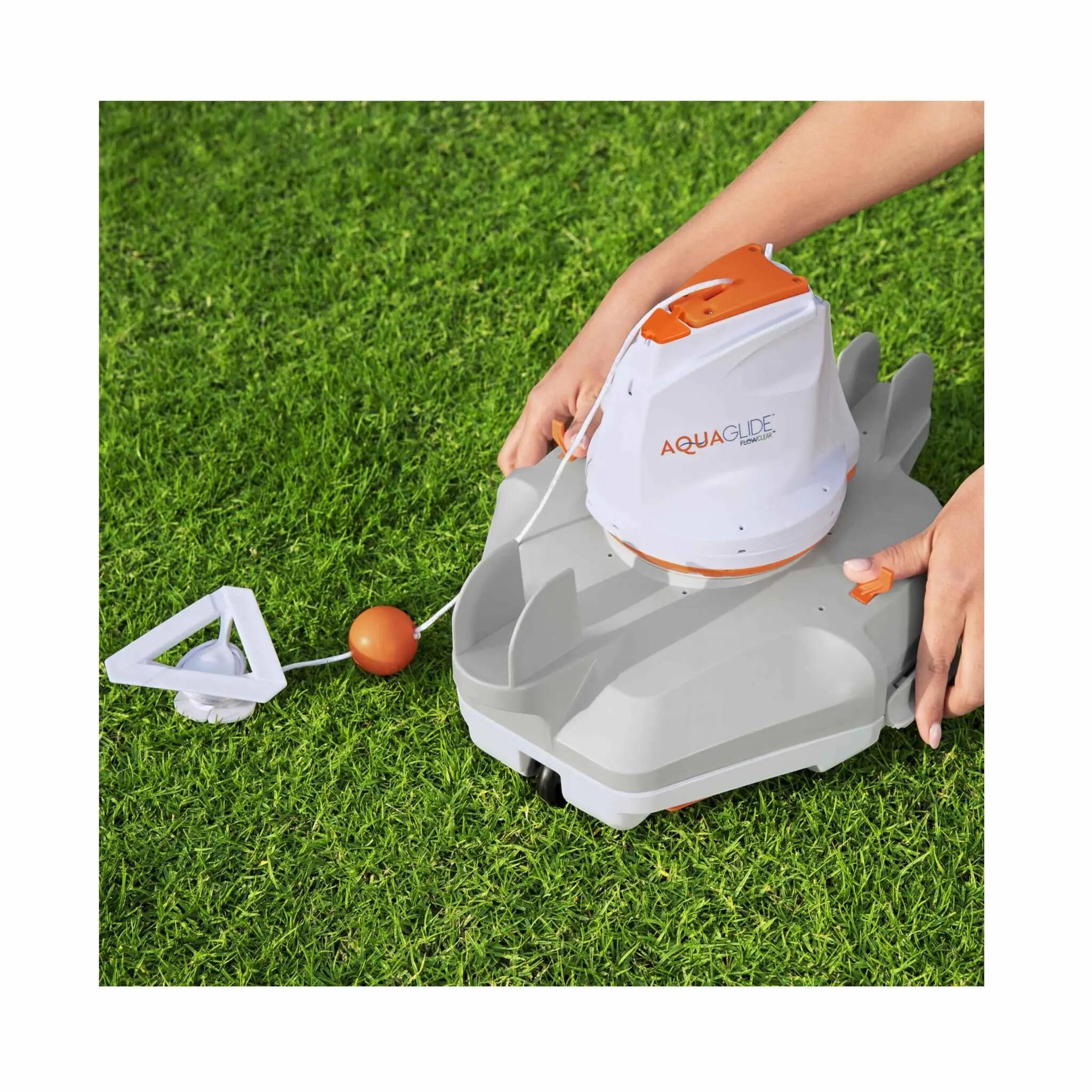 Robot aspirateur autonome Flowclear aquaglide pour piscines à fond plat jusqu'à 4/5