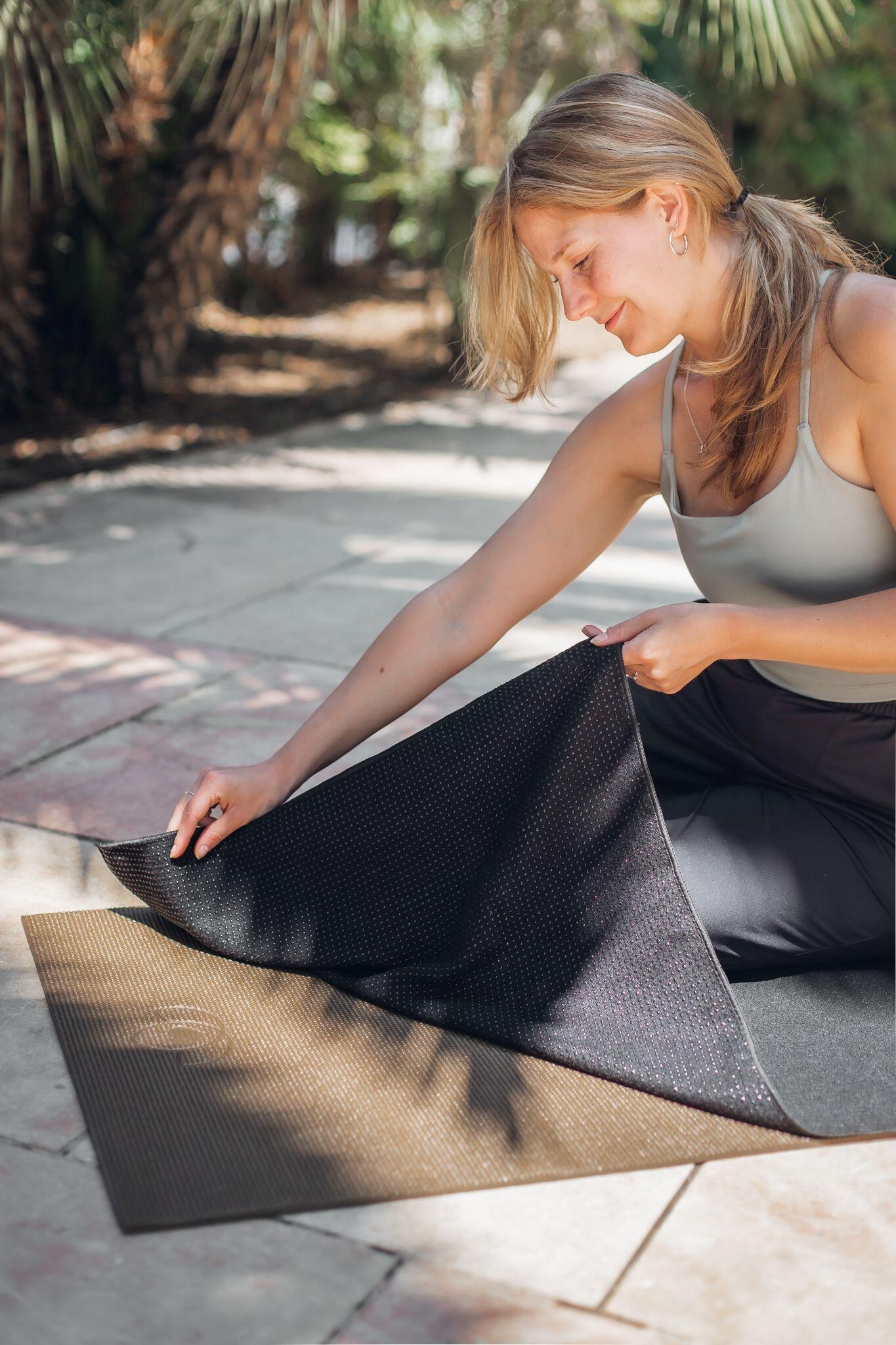 Lotus Yoga handdoek antislip zwart 5/5