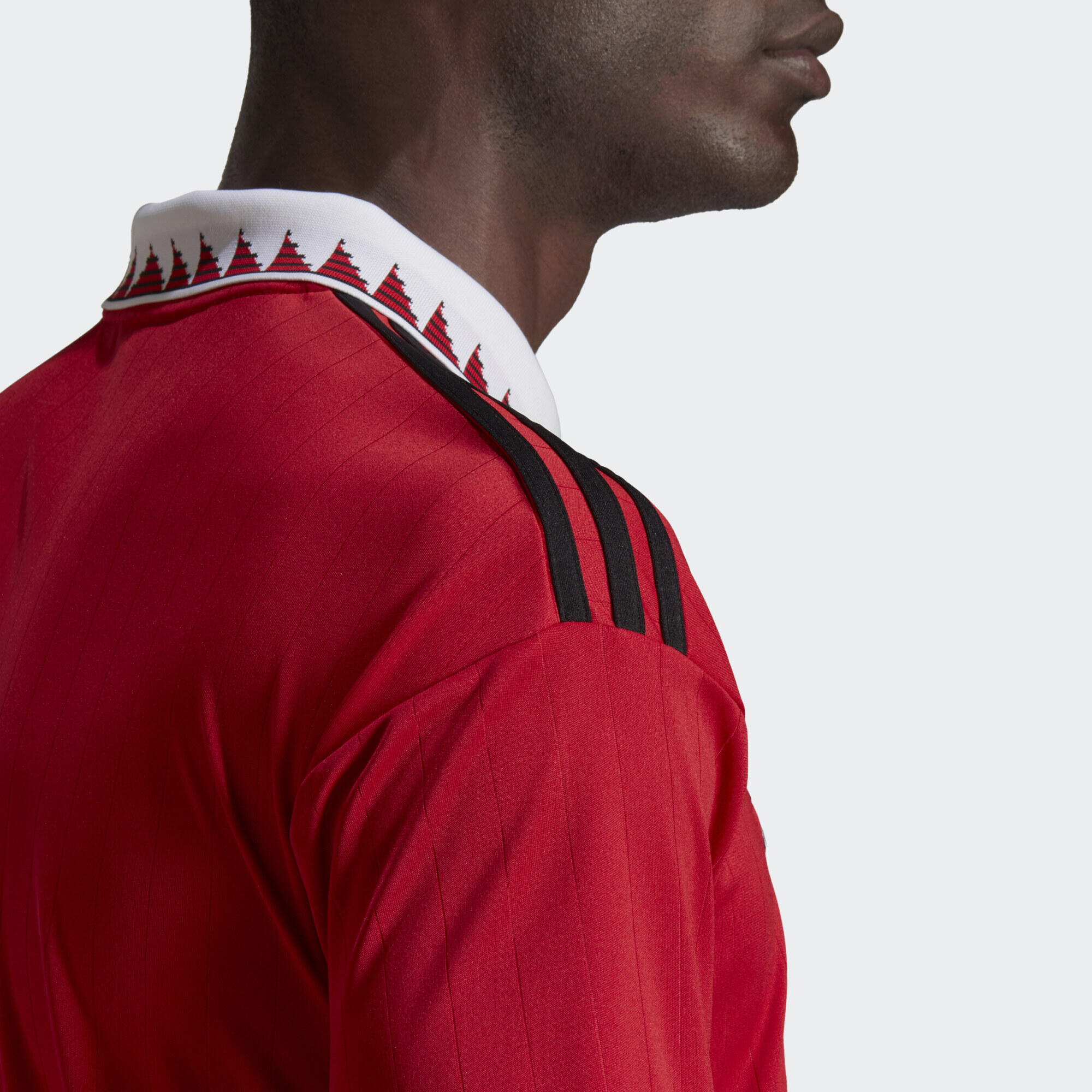 Manchester United 22/23 Home Jersey 7/7