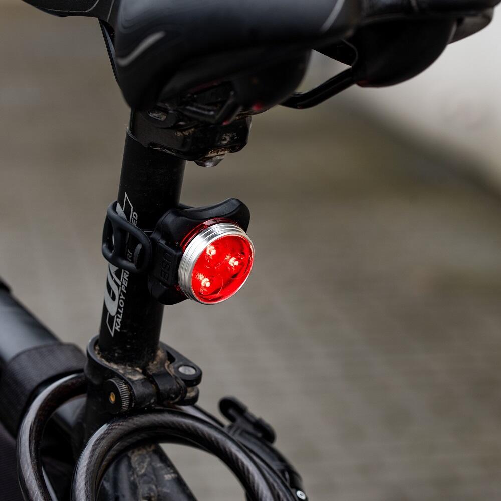 Cyklistické zadní světlo VA0117 červené akumulátorové USB 4/7