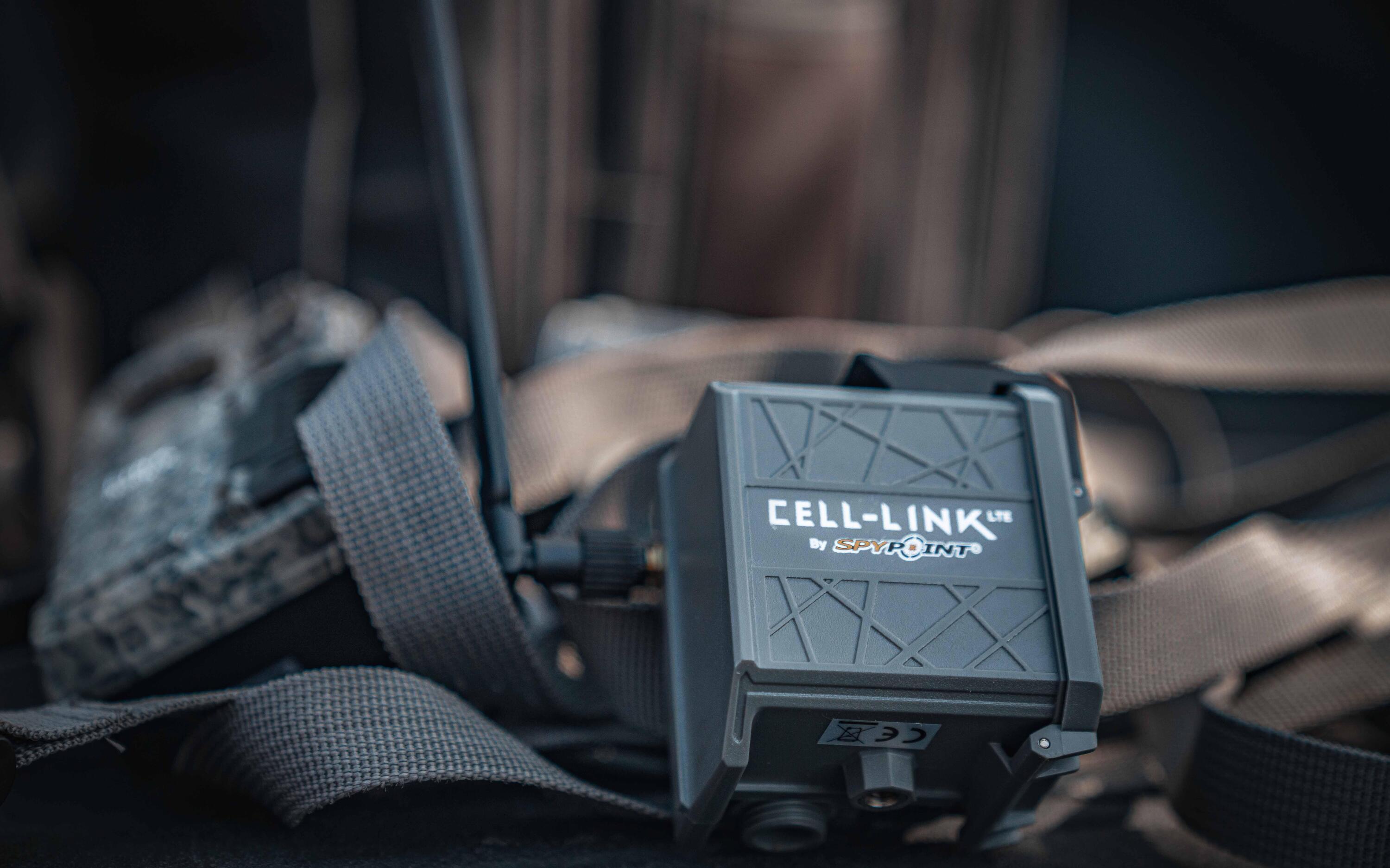 CELL-LINK BOITIER ADAPTATEUR CELLULAIRE 2/7
