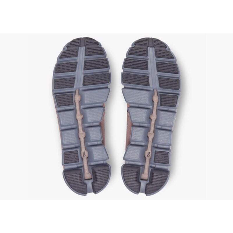 Chaussures de course Femmes On Running Cloud 5 marron