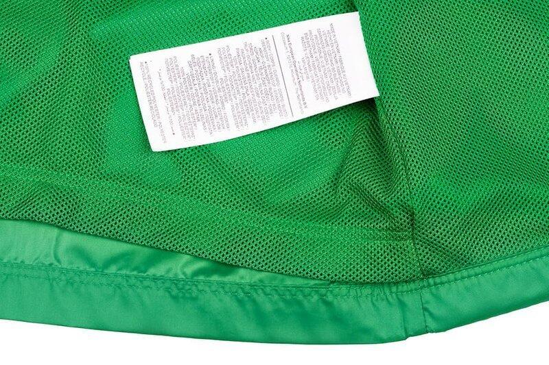 Giacca impermeabile (k-way) uomo nike verde 5/5