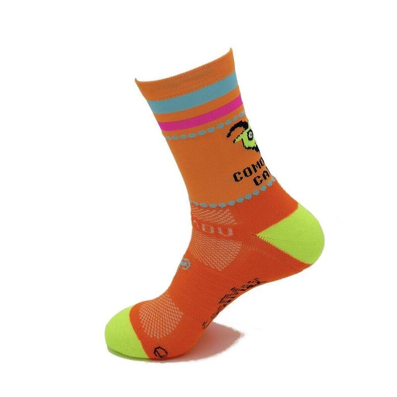 CALCETINES DE RUNNING #COMOUNACABRA unisex - KAMUABU color NARANJA 2 hilos