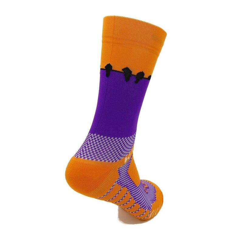 CALCETINES DE RUNNING #PAJARITOS unisex - KAMUABU color NARANJA/MORADO 23cm