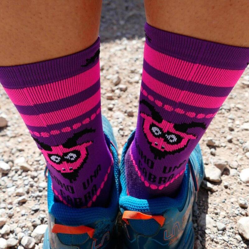 CHAUSSETTES RUNNING #COMOUNACABRA mixte - KAMUABU coloris FUCHSIA 2 fils