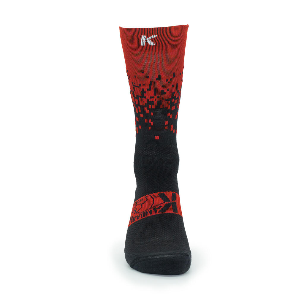 KAMUABU Run Pixel chaussettes 2 fils mi-mollet - Rouge/noir unisexe 5/5