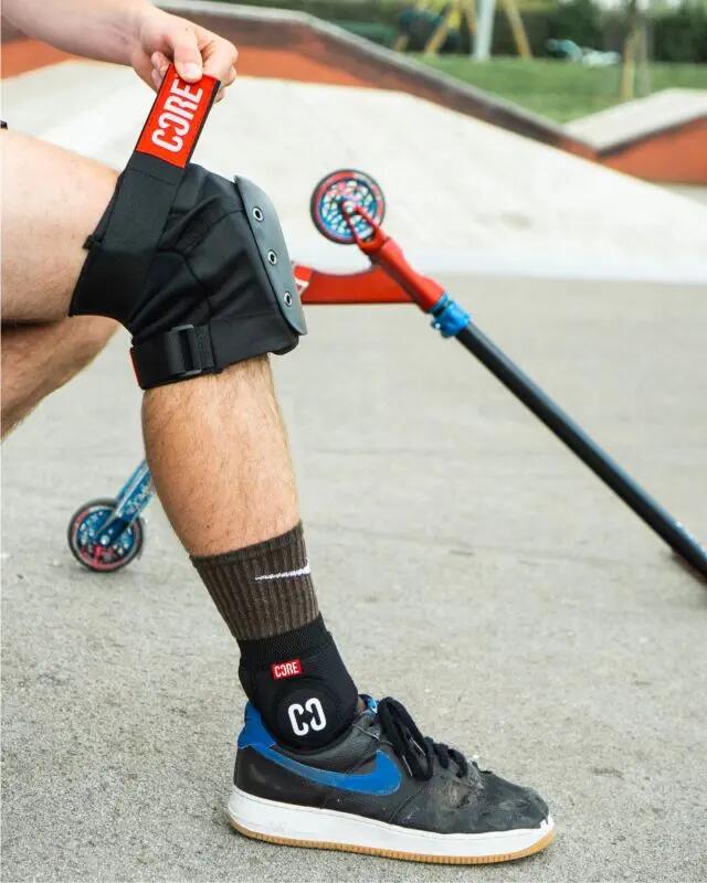 CORE Protection Street Pro Knee Pads 2/7
