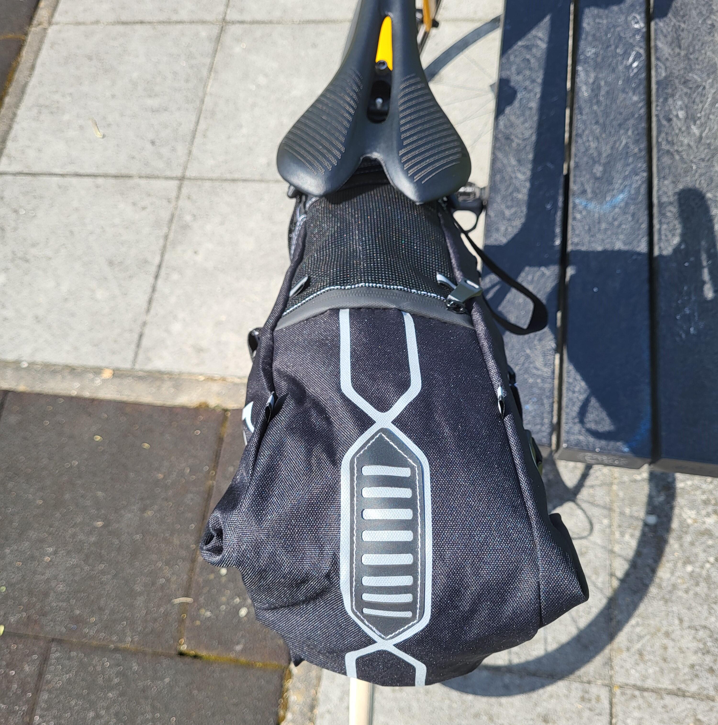 Bolsa de Selim para Bicicleta de Estrada e BTT - 12 Litros - Selim 4/7