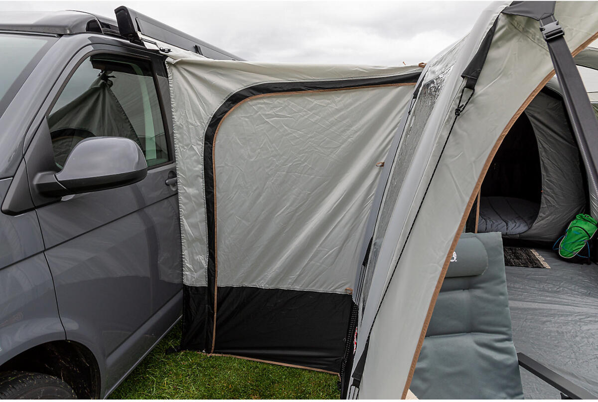 Factory Second Coleman Journeymaster Deluxe Air L BlackOut Drive Away Awning 7/7