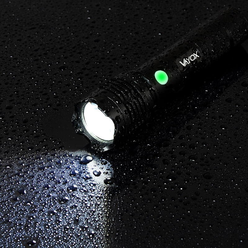 Vayox VA0116 lampe de poche tactique rechargeable 800lm USB-C
