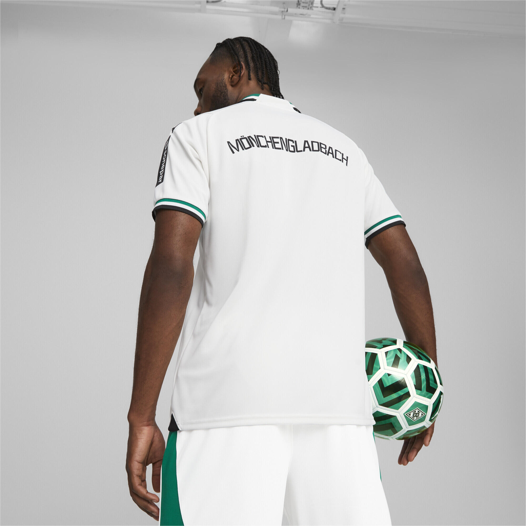 Maillot Home 23/24 Borussia Mönchengladbach Homme PUMA White Power Green 5/6