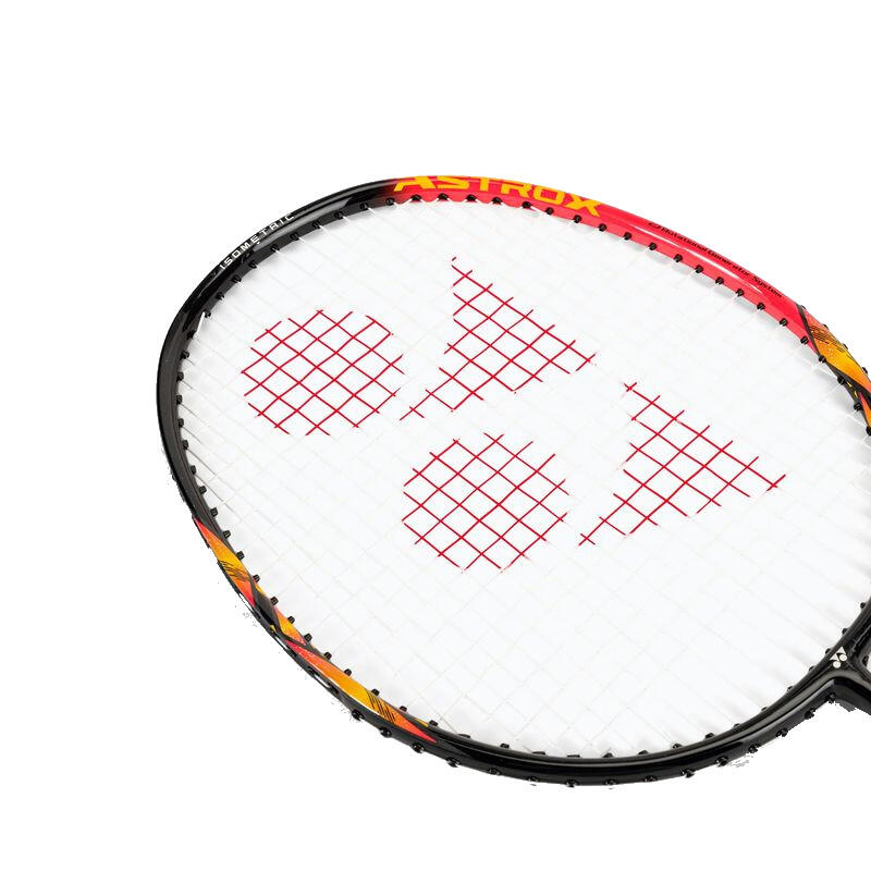 Raqueta de bádminton Yonex Astrox E13 con marco de aluminio y eje de grafito 3/7