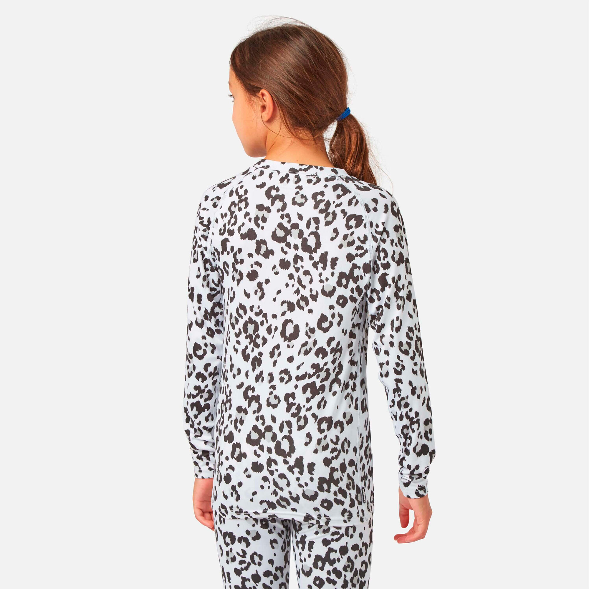 Cozy Limited Edition Crewneck Snow Leopard 4/4