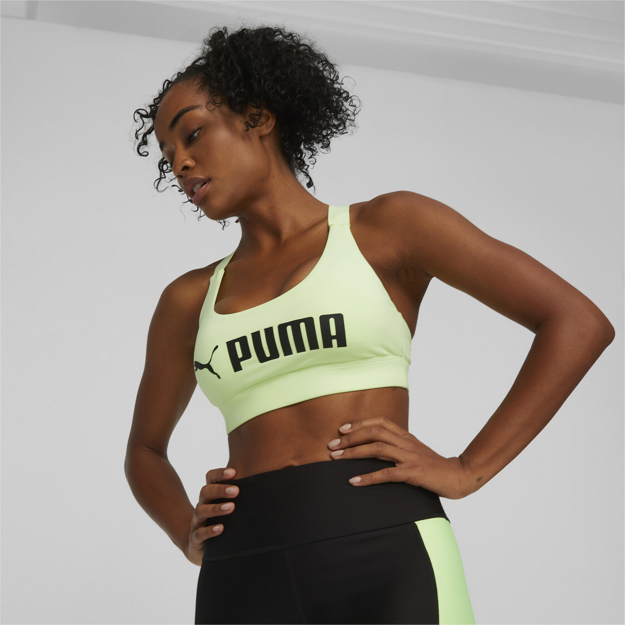 Sujetador de training Mujer Fit Mid Impact PUMA Speed Green Black 2/5
