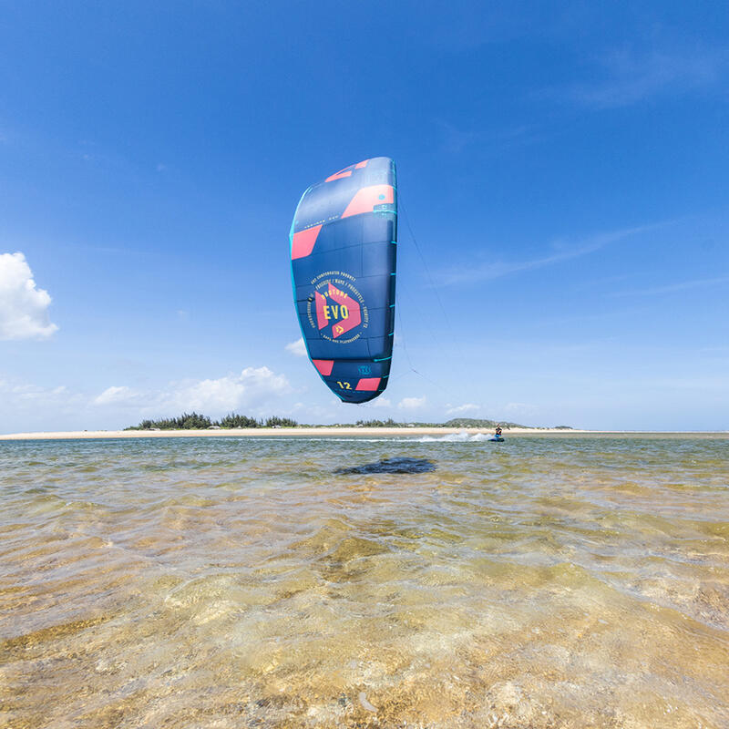 Latawiec kitesurfingowy DUOTONE Evo