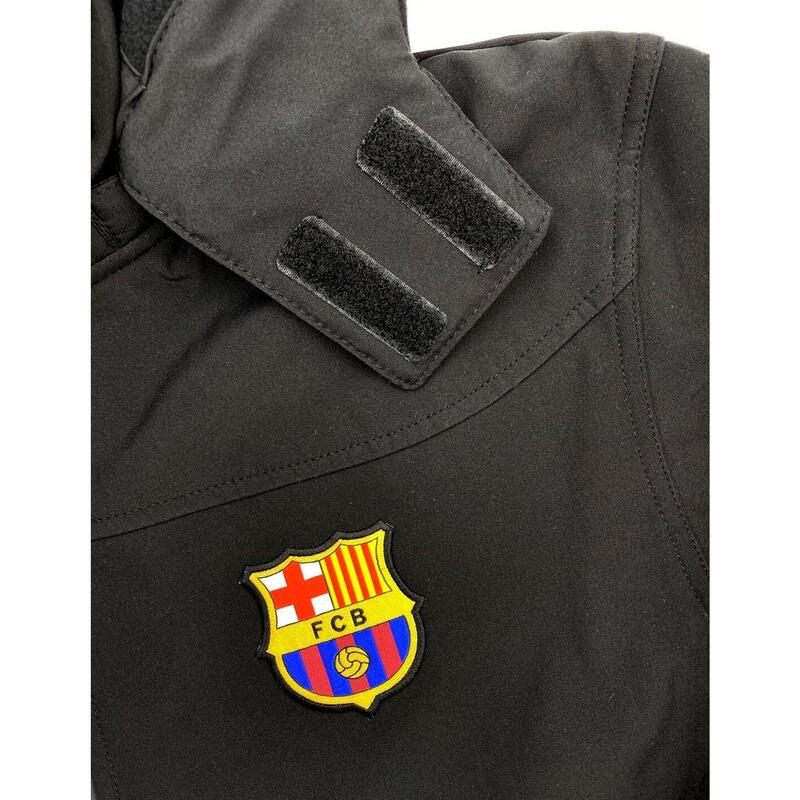 A Barcelona outdoor softshell kabátja
