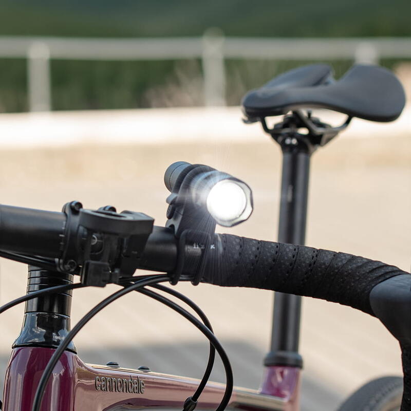 Vayox VA0116 éclairage avant de vélo 800lm rechargeable USB-C