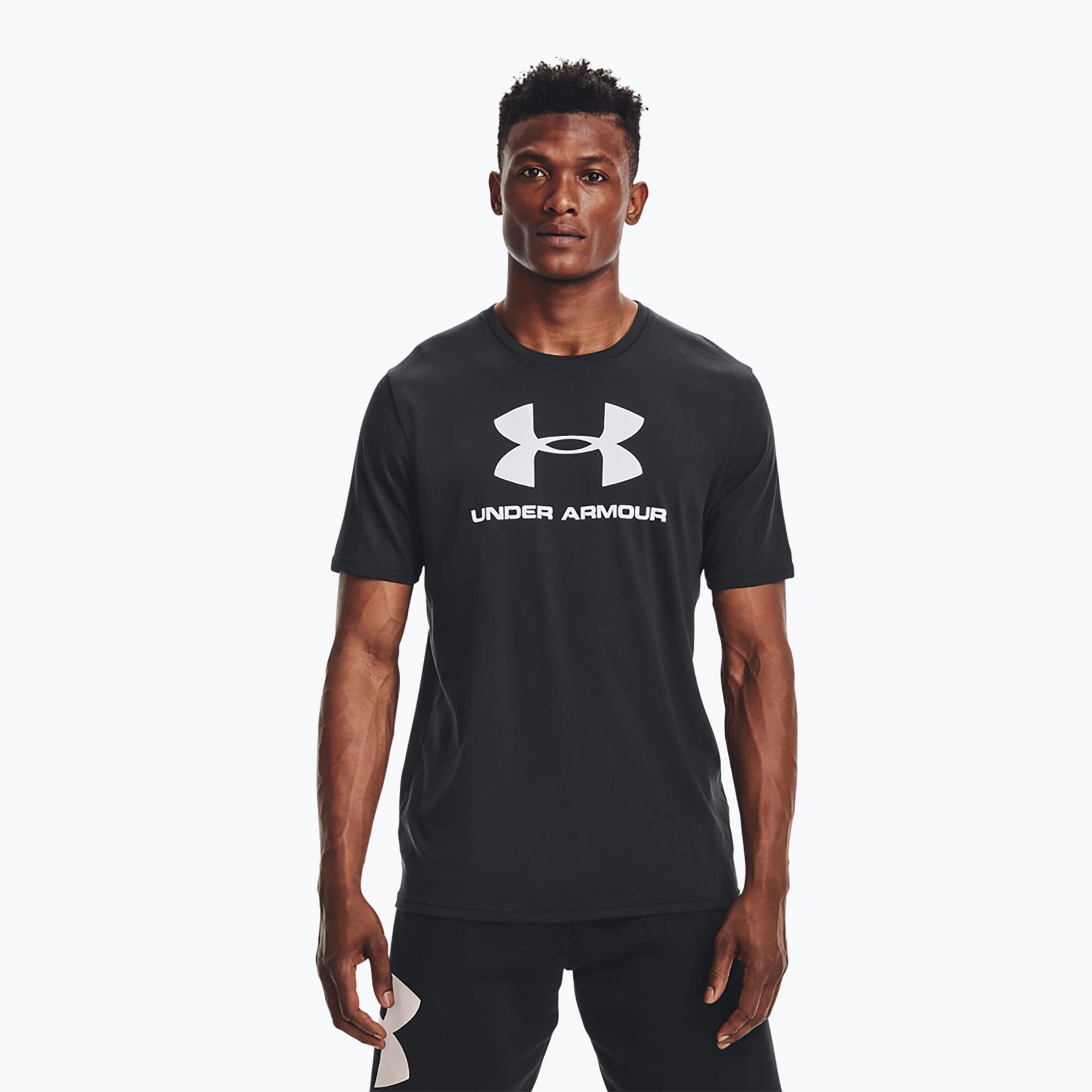 UNDER ARMOUR picture