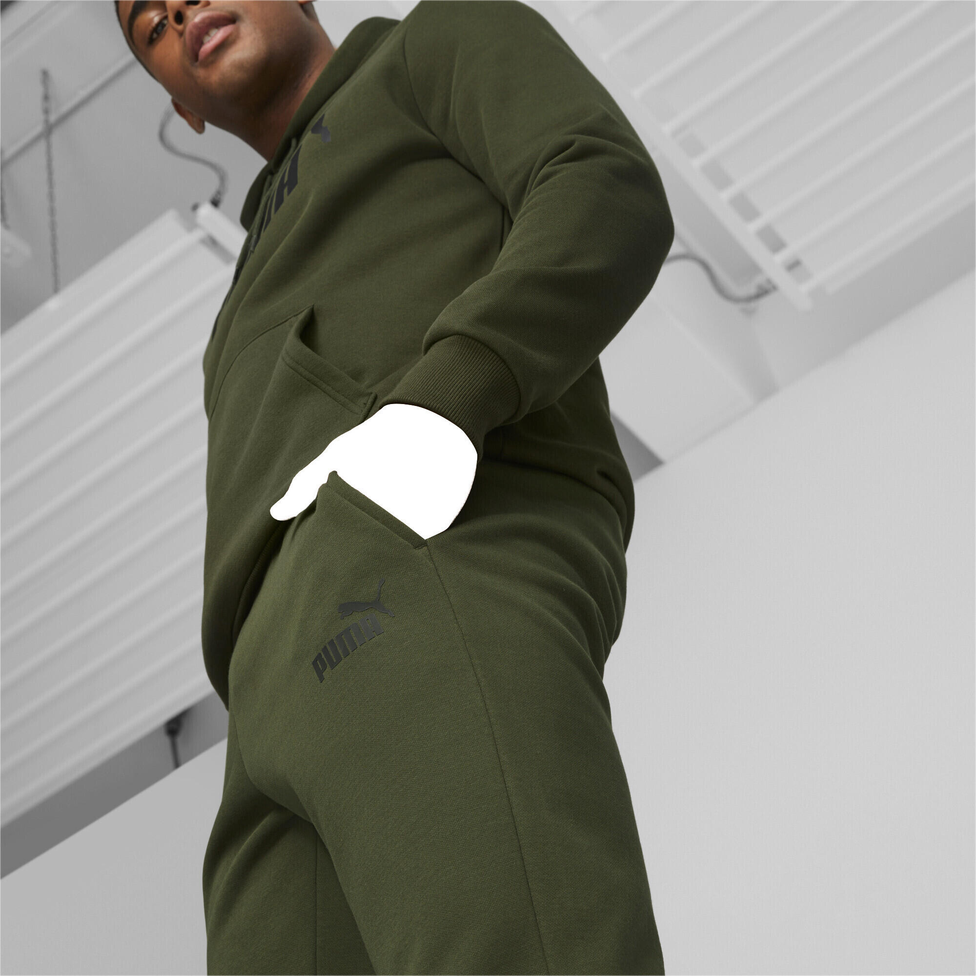 Essentials Logo Jogginghose Herren PUMA Myrtle Green 4/6