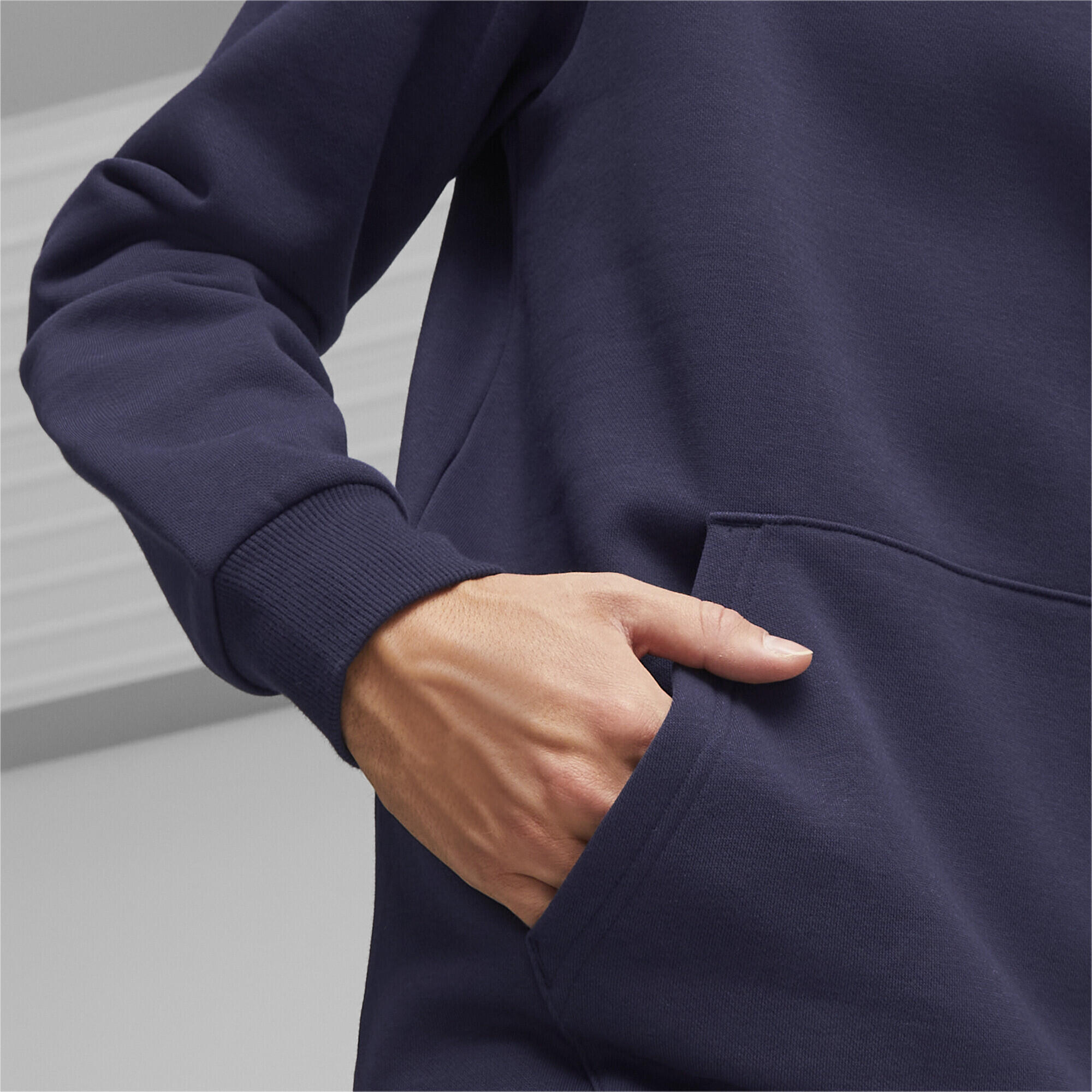 Essentials+ zweifarbiger Hoodie mit kleinem Logo Herren PUMA 5/7
