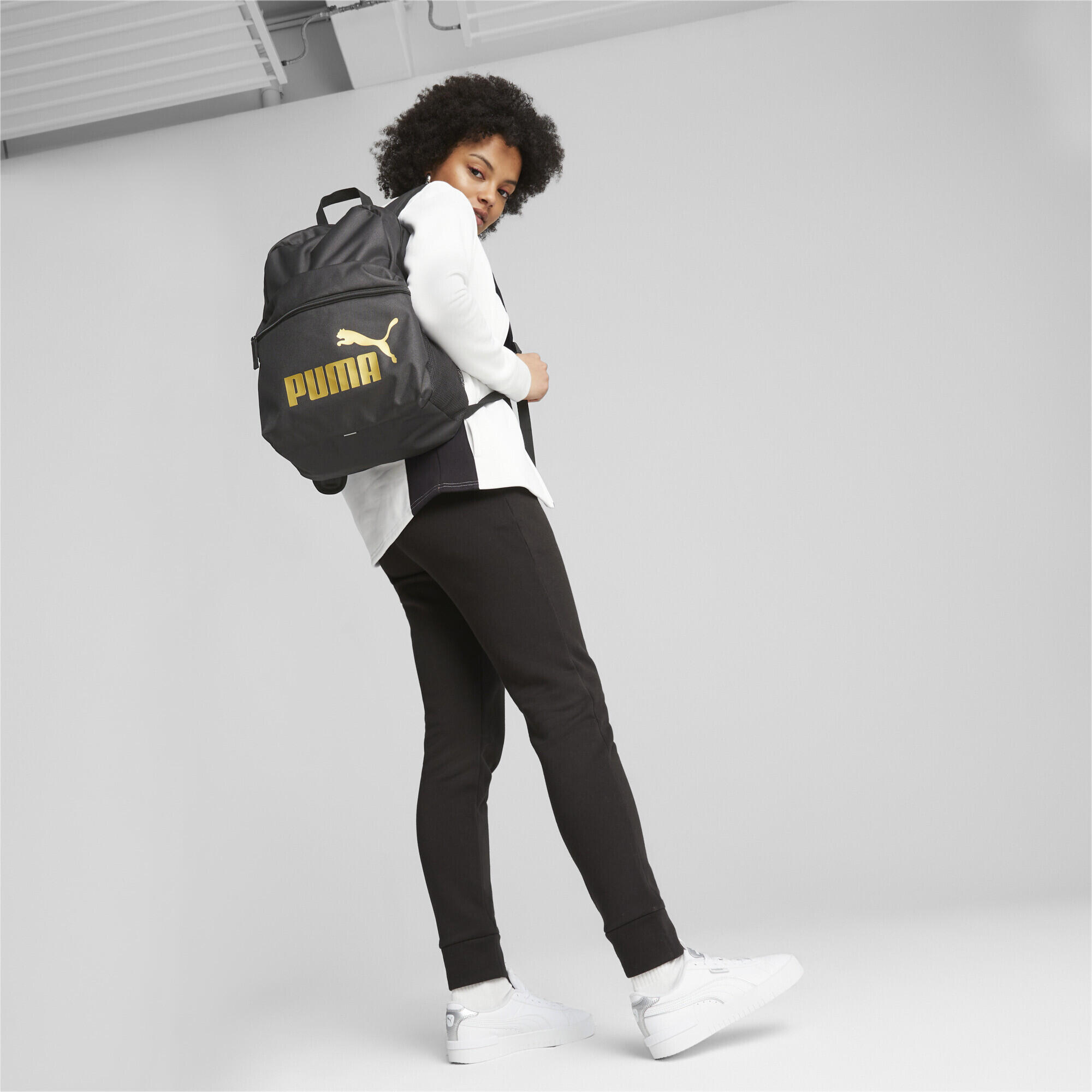 Mochila PUMA Phase PUMA Black Golden Logo 2/5