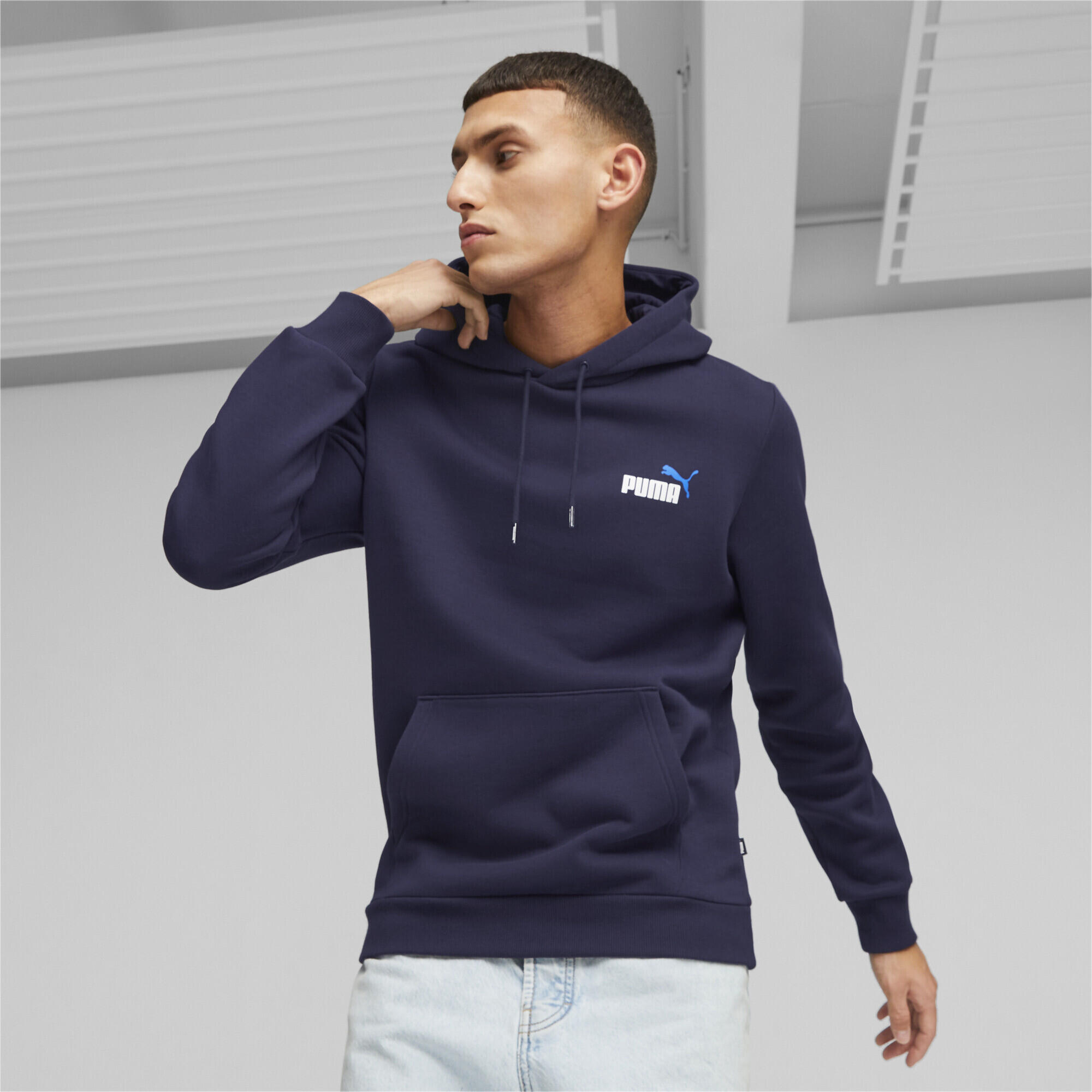 Essentials+ zweifarbiger Hoodie mit kleinem Logo Herren PUMA 2/7