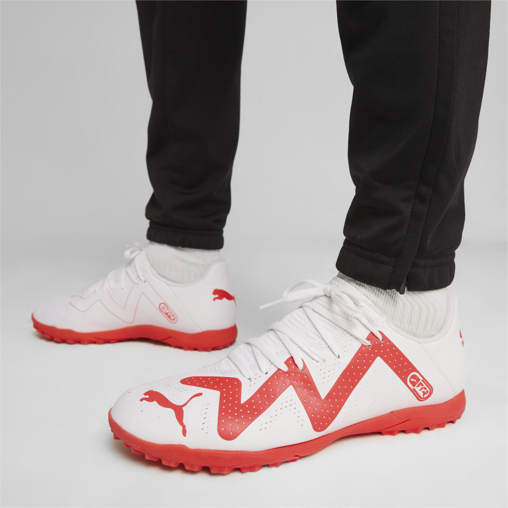 Botas de fútbol FUTURE PLAY TT Hombre PUMA White Fire Orchid Red 2/7