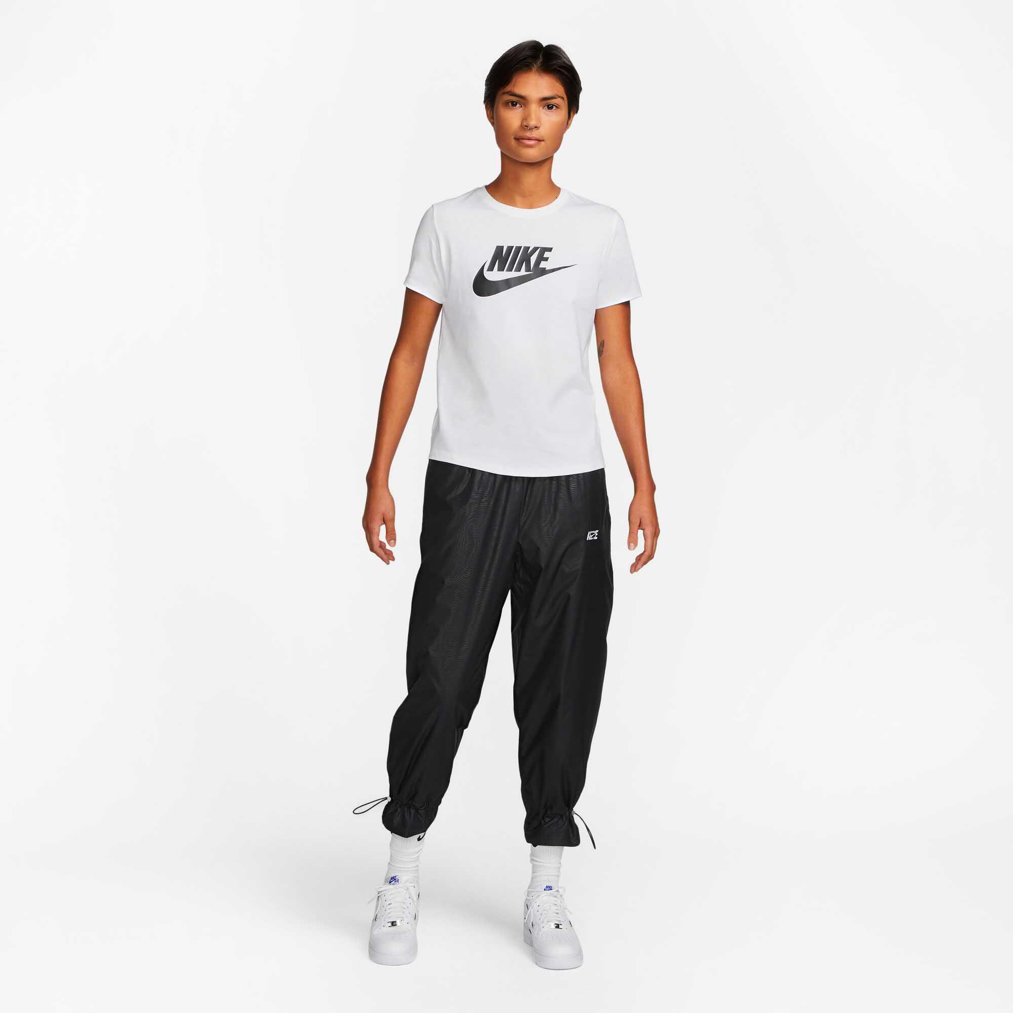 Camiseta Nike Sportswear Esencial Mujer 5/5