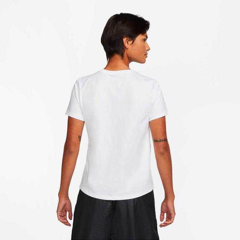 Camiseta Nike Sportswear Esencial Mujer