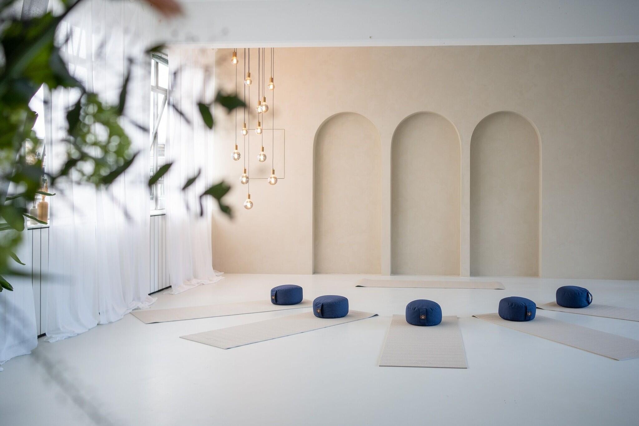 Lotus Meditatiekussen eco indigo rond 3/5