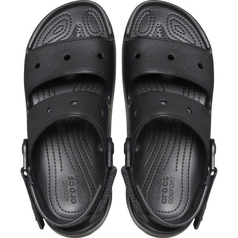 Des sandales Crocs Classic All-Terrain, Noir, Unisexe