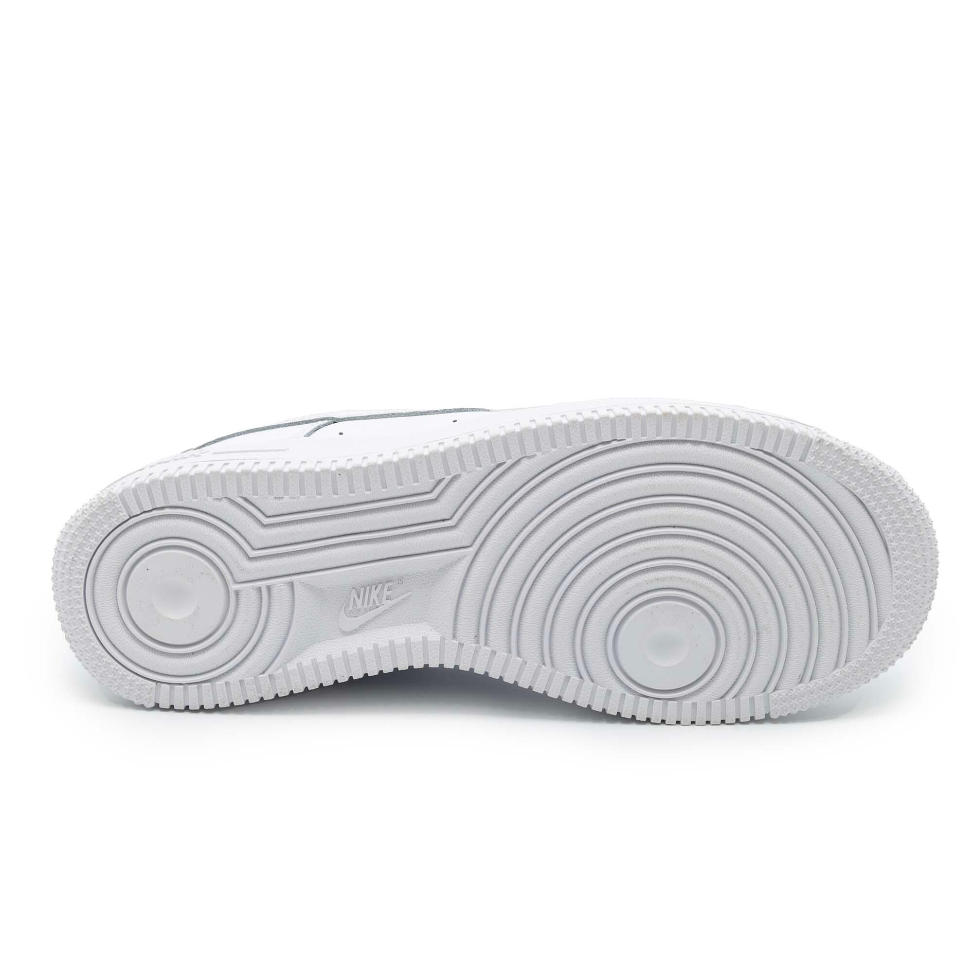 Chaussures  Air Force 1 Low LE Triple White 5/7