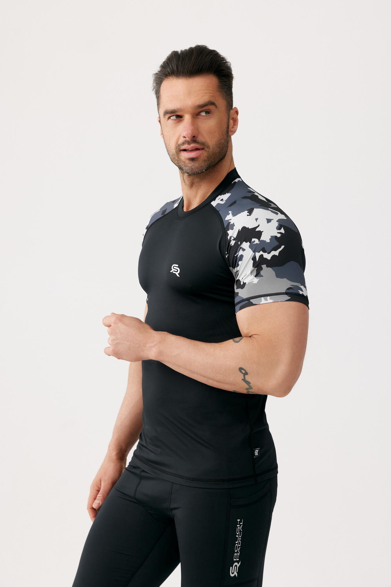 Chemise de sport à séchage rapide Rough Radical Furious Army 2/4
