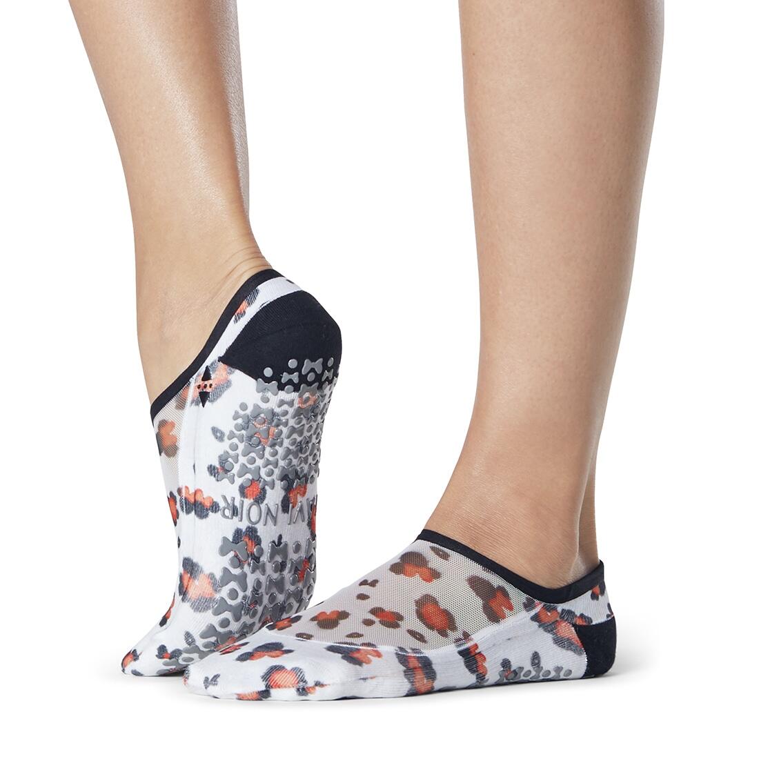 FITNESS-MAD Womens/Ladies Maddie Leopard Print Minnie Mouse Disney Gripped Liner Socks