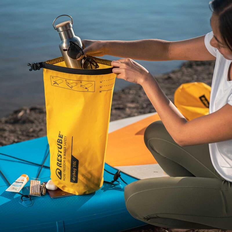 Wodoodporna torba RESTUBE Drybag 10 l z paskiem na ramię, niebieska