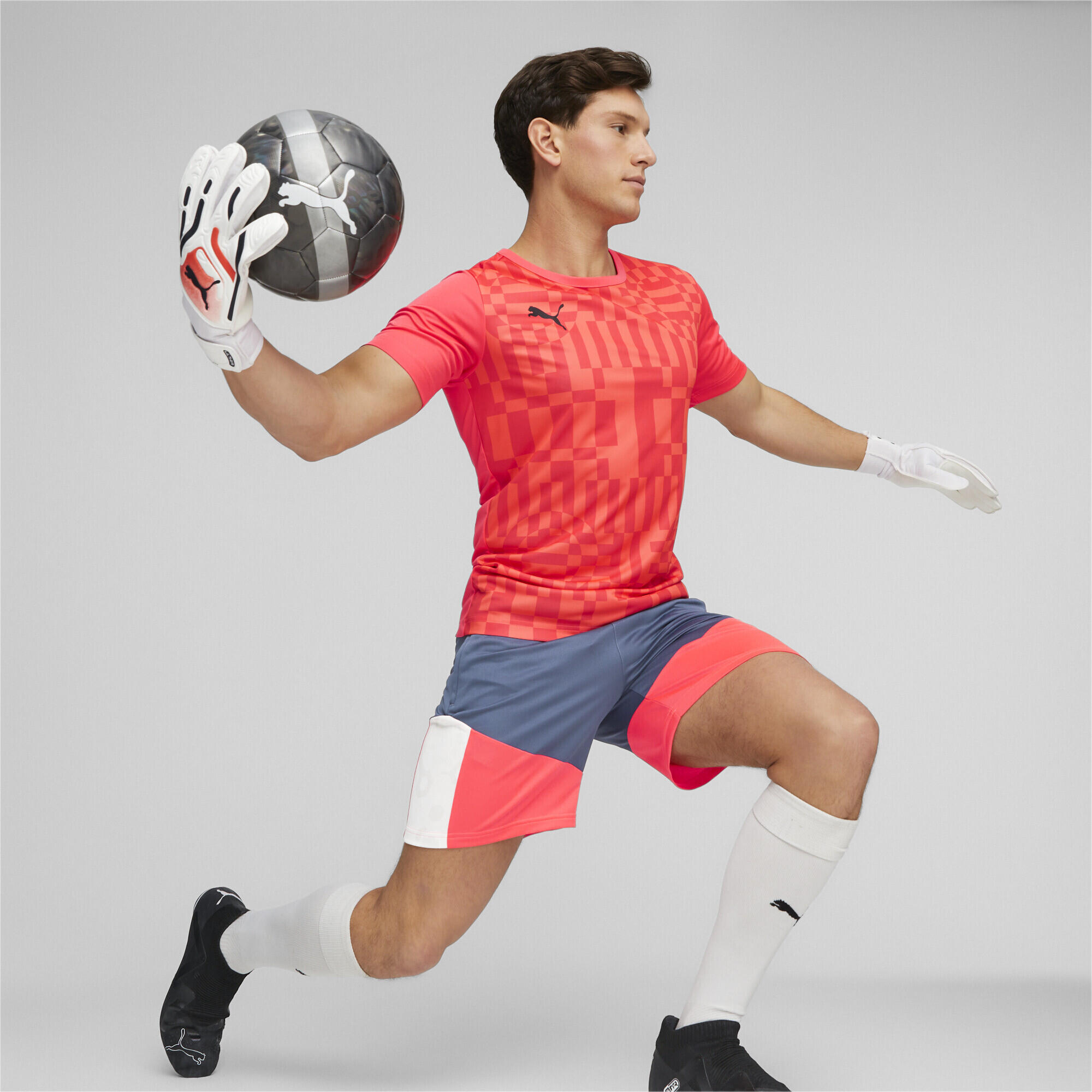 Gants de gardien de but PUMA ULTRA Play RC PUMA White Ultra Blue Fire Orchid Red 2/3