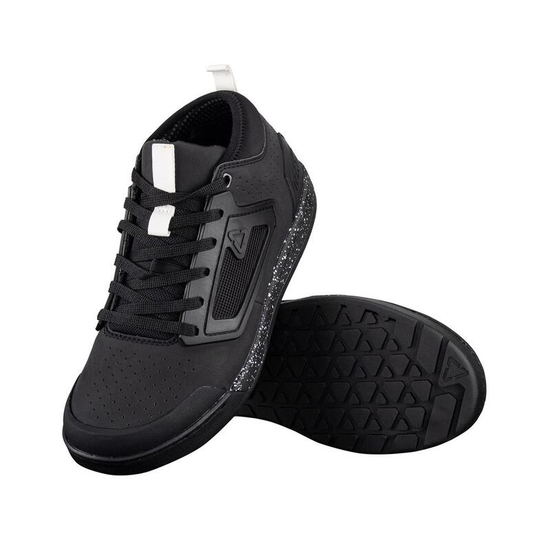 Schuh 3.0 Flat Shoe Black