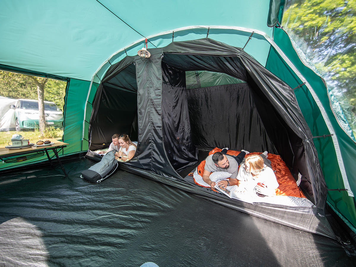 familienzelt aufblasbar 6 personen TentHome Aufblasbare Zelte Camping Wasserdicht Glampingzelt Stehhöhe Luxuszelt mit Pumpe für 2-6 L: 400 x 300 x 210cm Sport & Freizeit MODEL:RENEGADE GREEN variant-picker CAMPING DES GAYEULLES -