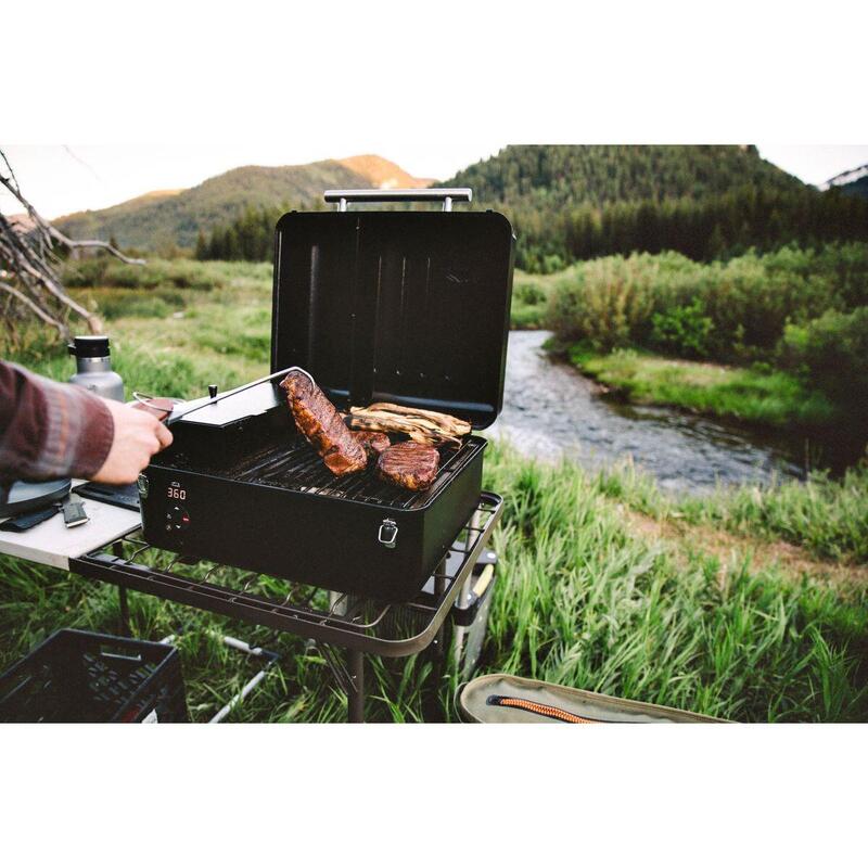 Gratar portabil cu peleti Traeger Ranger