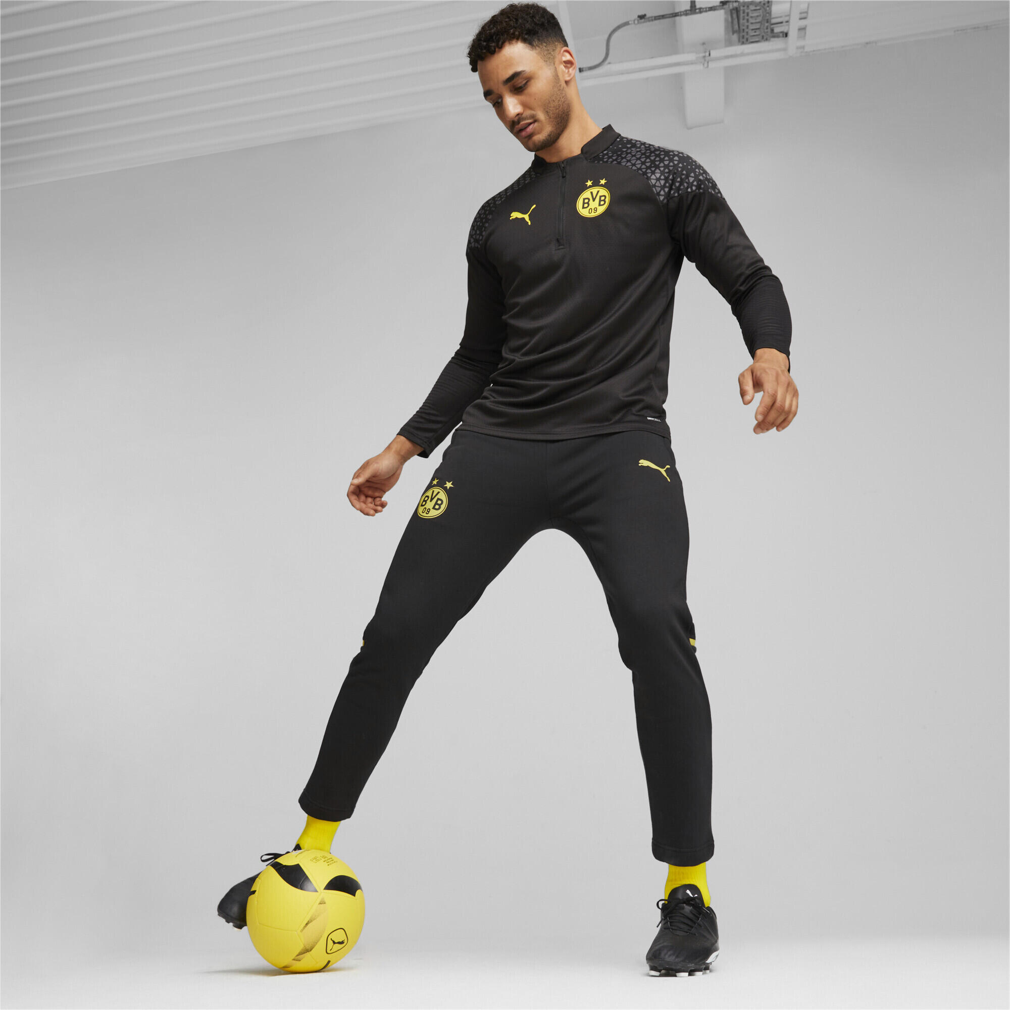 Borussia Dortmund Football Casuals Hose Herren PUMA Black Cyber Yellow 3/6