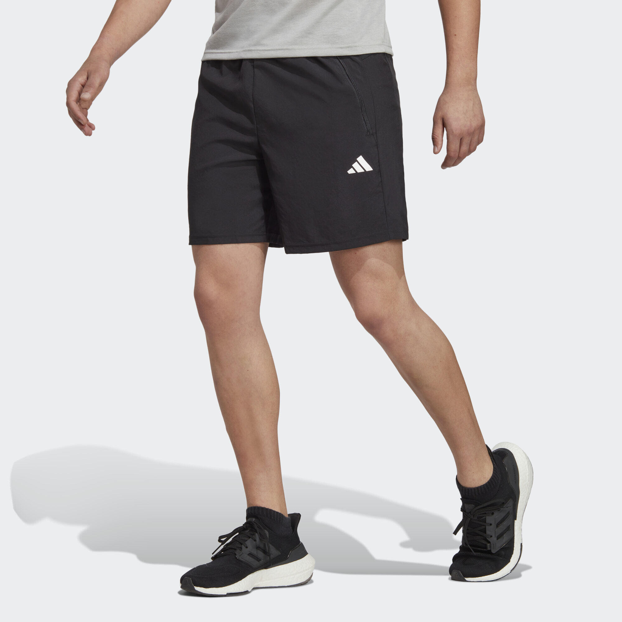 Train Essentials training shorts